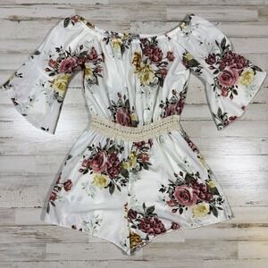 J For Justify Off Shoulder Floral Bell Sleeve Crochet Waist Romper Junior Size L